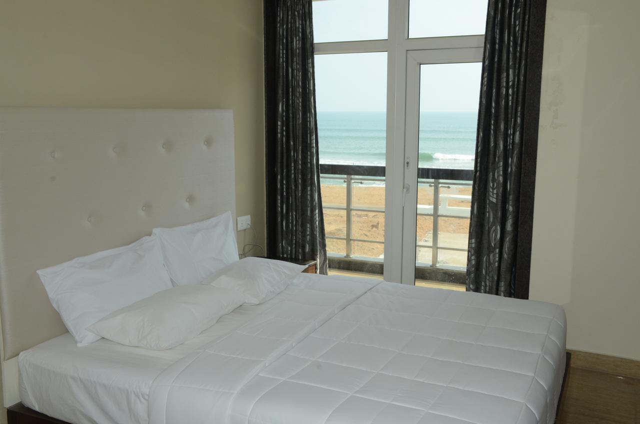 Blue Bay Resort Puri Exterior foto